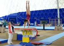 Bakıda qadın idman gimnastikası üzrə akrobatların çoxnövçülükdə çıxışı başlayıb. Azərbaycan, 4 dekabr 2015